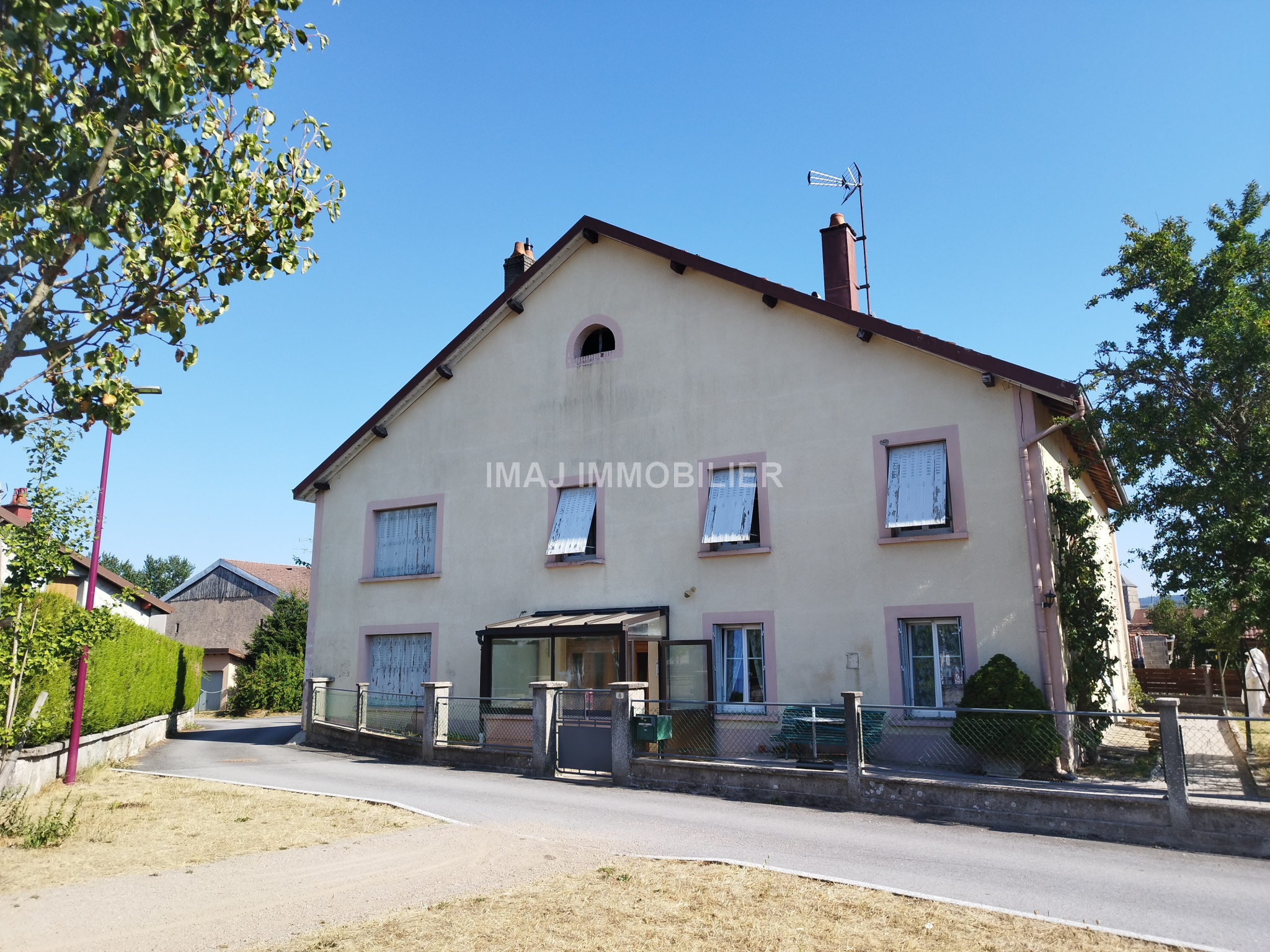 MAISON INDIVIDUELLE 175 M2 SECTEUR BRUYÈRES BEAU POTENTI